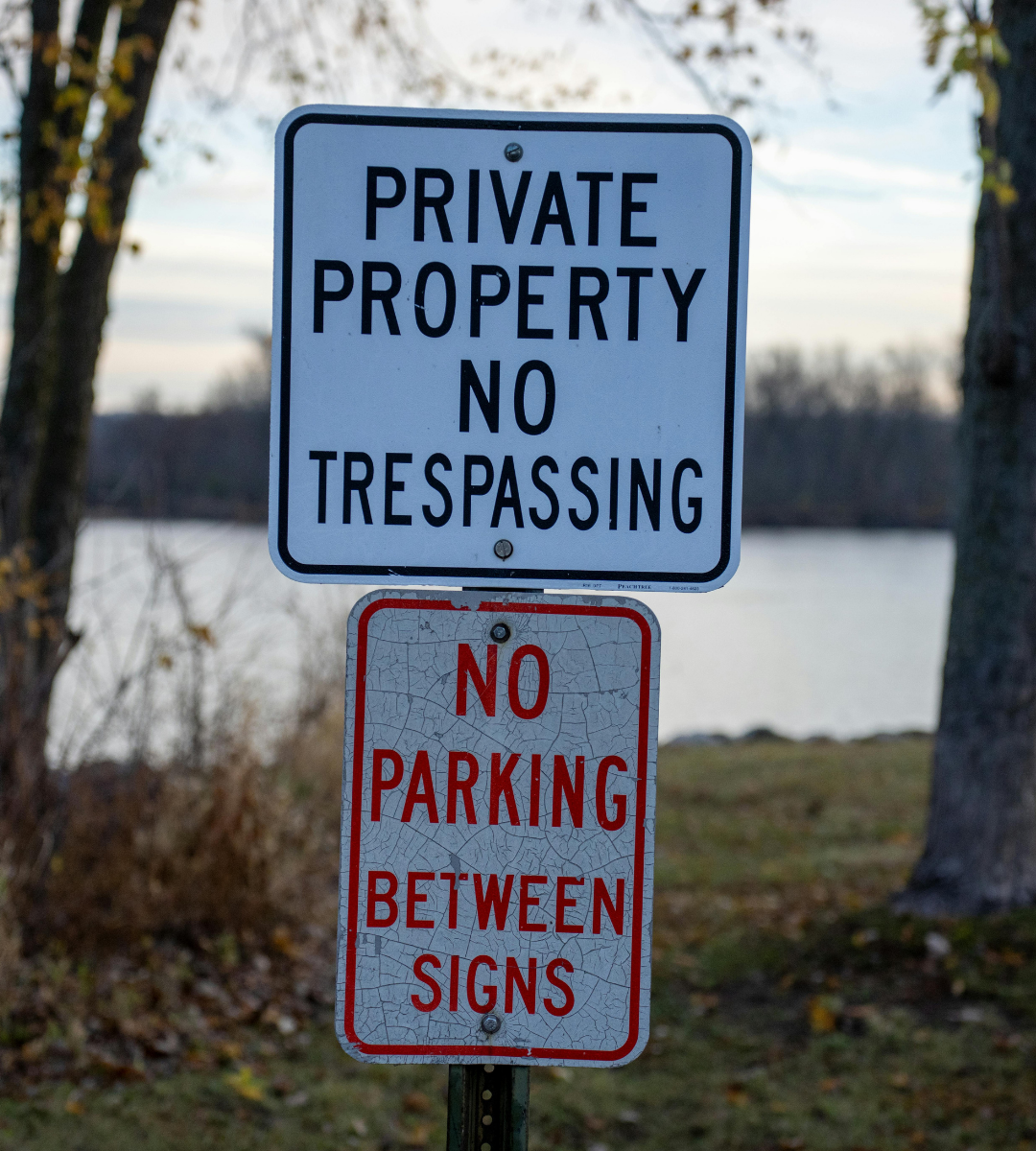 No trespassing sign